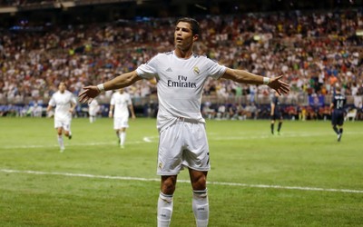 熊猫体育独家-凯恩凌空抽射这球能进年度十佳