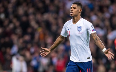 熊猫体育快讯-凯恩转会费创纪录值吗